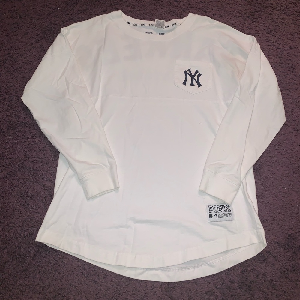 PINK exclusive MLB edition long sleeve
